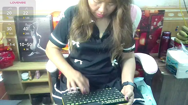 Snapshot of Jerry-Lan chatting on March 1, 2026, 12:16 pm Jerry-Lan online show from March 1, 2026, 12:16 pm