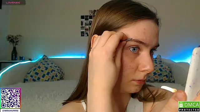 MurrrWorren online show from February 14, 2025, 11:42 pm