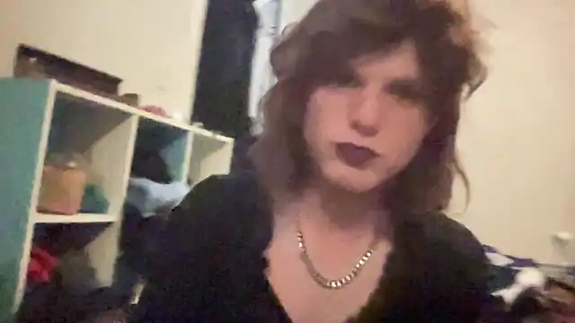 sum1betterthanmost online show from October 28, 2025, 10:52 pm