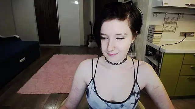 Snapshot of Kira_Bakker chatting on February 5, 2025, 11:17 pm Kira Bakker online show from February 5, 2025, 11:17 pm