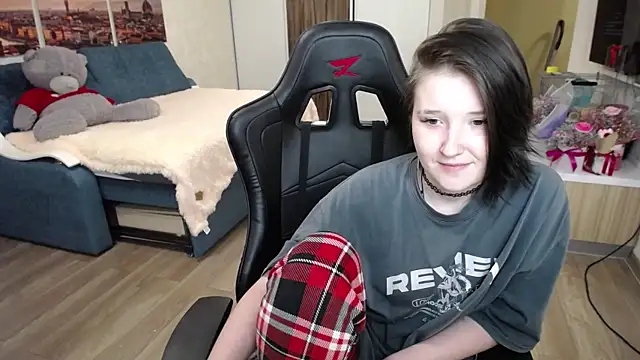 Snapshot of Kira_Bakker chatting on September 25, 2025, 5:41 pm Kira Bakker online show from September 25, 2025, 5:41 pm