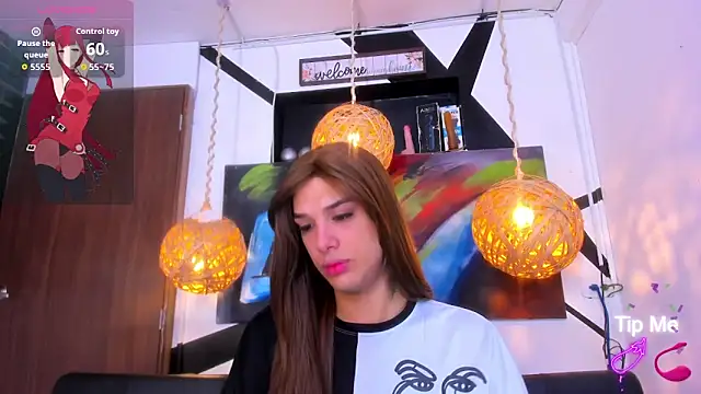 victoria aleia  online show from September 21, 2025, 8:03 pm