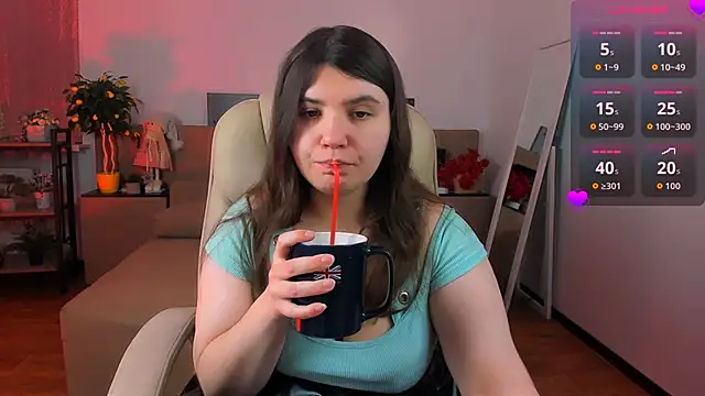 Snapshot of Viola__Shy chatting on February 23, 2026, 9:15 pm Viola Shy online show from February 23, 2026, 9:15 pm