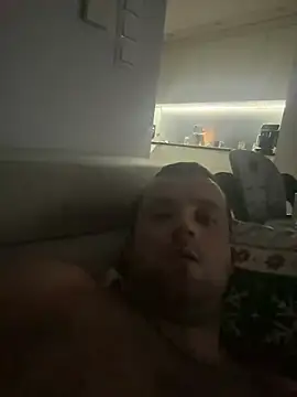 Snapshot of MateoKimiBi chatting on December 6, 2024, 3:13 am MateoKimiBi online show from December 6, 2024, 3:13 am