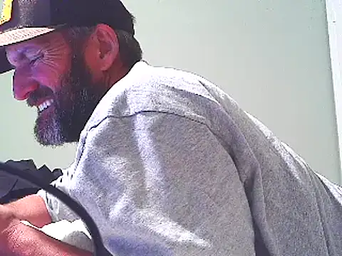 Snapshot of pipeload1275 chatting on November 14, 2025, 3:21 am pipeload1275 online show from November 14, 2025, 3:21 am