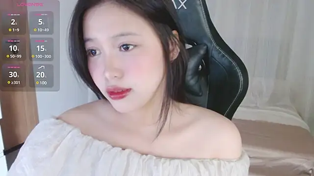 Snapshot of Lin_SiYee chatting on February 26, 2025, 2:16 pm Lin SiYee online show from February 26, 2025, 2:16 pm