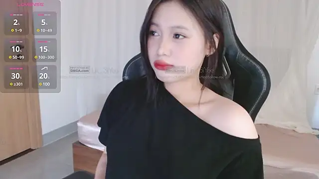 Snapshot of Lin_SiYee chatting on February 21, 2025, 2:28 am Lin SiYee online show from February 21, 2025, 2:28 am