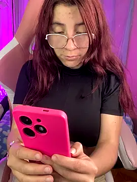 Fernanda   online show from October 17, 2025, 10:33 pm