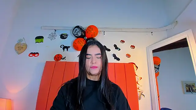 valen rose0 online show from October 30, 2025, 12:14 pm