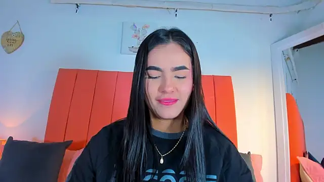 valen rose0 online show from September 15, 2025, 12:16 pm