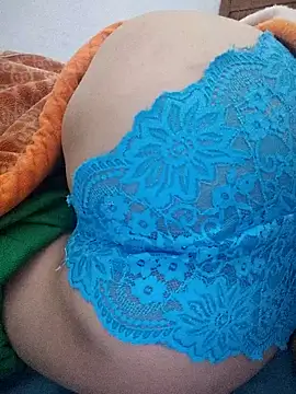 Snapshot of Haralushiaaa chatting on February 22, 2026, 10:44 pm Haralushiaaa online show from February 22, 2026, 10:44 pm