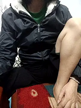 Snapshot of Haralushiaaa chatting on January 18, 2026, 12:58 am Haralushiaaa online show from January 18, 2026, 12:58 am