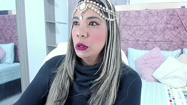  Lakshmi hotx online show from March 22, 2025, 12:04 pm