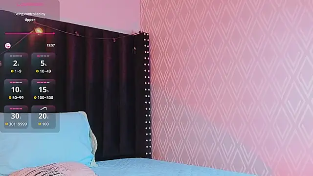 Snapshot of littleebluee chatting on October 5, 2025, 7:37 pm littleebluee online show from October 5, 2025, 7:37 pm