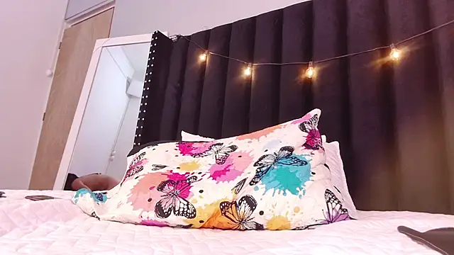 Snapshot of littleebluee chatting on March 2, 2025, 6:35 pm littleebluee online show from March 2, 2025, 6:35 pm
