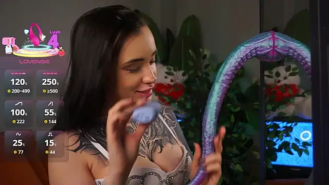 Snapshot of EvaCanton chatting on December 15, 2025, 3:12 am EvaCanton online show from December 15, 2025, 3:12 am