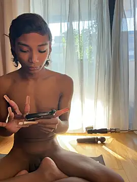 Snapshot of alejo_cute chatting on February 28, 2026, 12:27 pm alejo cute online show from February 28, 2026, 12:27 pm