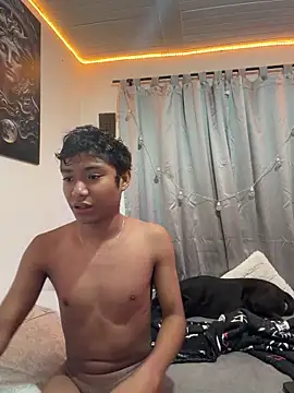 alejo cute online show from May 23, 2026, 1:43 pm