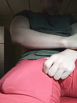 AlexisSpears  online show from July 9, 2026, 10:20 pm