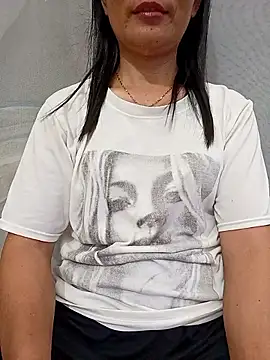 Snapshot of Asian_girl13 chatting on June 15, 2026, 11:04 pm Asian girl13 online show from June 15, 2026, 11:04 pm