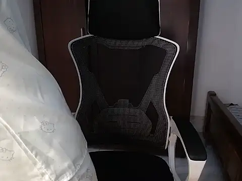 Lunobaby 204 online show from October 26, 2025, 9:37 pm