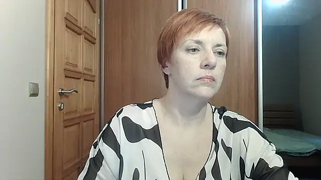 Snapshot of LoraLoraMay chatting on May 19, 2026, 6:15 pm LoraLoraMay online show from May 19, 2026, 6:15 pm