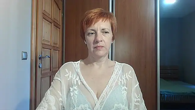 Snapshot of LoraLoraMay chatting on May 26, 2026, 11:52 am LoraLoraMay online show from May 26, 2026, 11:52 am