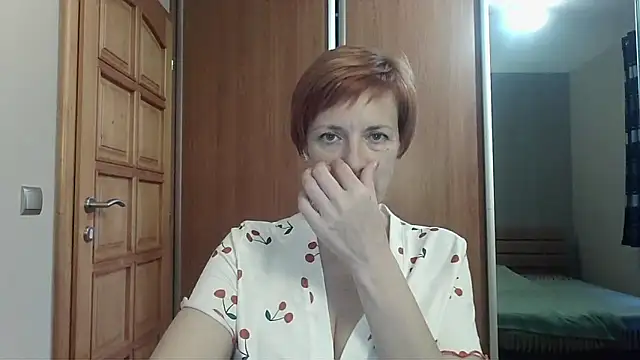 Snapshot of LoraLoraMay chatting on June 13, 2026, 5:55 pm LoraLoraMay online show from June 13, 2026, 5:55 pm