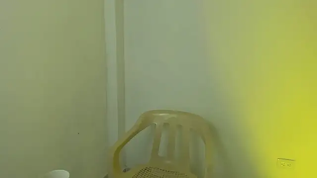 Chanelll Taylorr  online show from April 8, 2026, 9:55 am