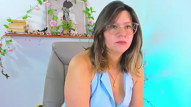 Chanelll Taylorr  online show from March 20, 2026, 12:50 pm