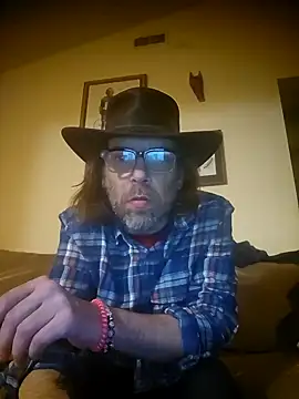 Snapshot of Geaux_Again chatting on February 5, 2025, 5:20 am Geaux Again online show from February 5, 2025, 5:20 am