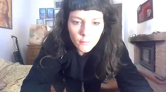 Snapshot of OniricFemme chatting on February 22, 2025, 6:30 pm OniricFemme online show from February 22, 2025, 6:30 pm