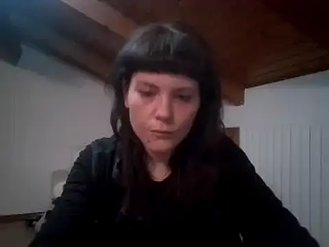 Snapshot of OniricFemme chatting on March 1, 2025, 6:13 am OniricFemme online show from March 1, 2025, 6:13 am