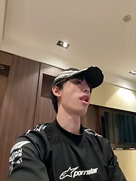 Snapshot of 1a1a1alll chatting on February 21, 2026, 12:40 pm 1a1a1alll online show from February 21, 2026, 12:40 pm