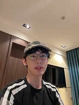 Snapshot of 1a1a1alll chatting on October 29, 2025, 3:33 pm 1a1a1alll online show from October 29, 2025, 3:33 pm