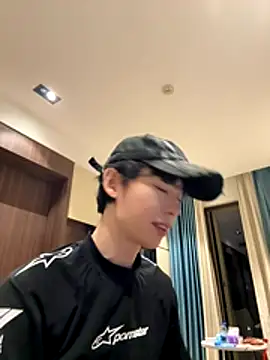 Snapshot of 1a1a1alll chatting on November 12, 2025, 3:16 pm 1a1a1alll online show from November 12, 2025, 3:16 pm