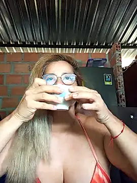 natally ross21 online show from November 6, 2025, 1:15 pm