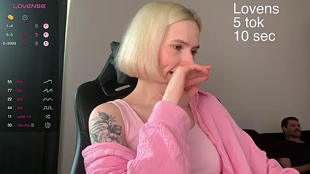 Snapshot of Sexy_Sweets chatting on September 15, 2025, 10:59 am Sexy Sweets online show from September 15, 2025, 10:59 am