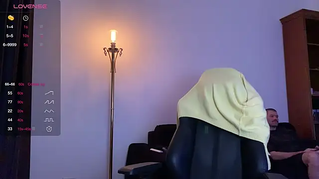 Snapshot of Sexy_Sweets chatting on October 5, 2025, 3:58 pm Sexy Sweets online show from October 5, 2025, 3:58 pm