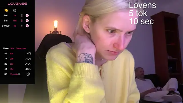 Snapshot of Sexy_Sweets chatting on September 27, 2025, 3:29 pm Sexy Sweets online show from September 27, 2025, 3:29 pm