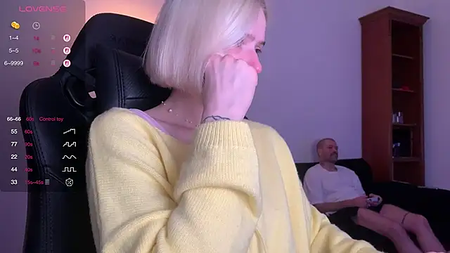 Snapshot of Sexy_Sweets chatting on September 26, 2025, 4:14 pm Sexy Sweets online show from September 26, 2025, 4:14 pm