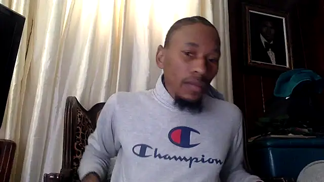 KingDerRico online show from October 31, 2025, 4:36 pm