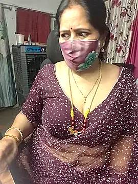 Snapshot of Rani_Darling_99 chatting on July 7, 2026, 7:39 pm Rani Darling 99 online show from July 7, 2026, 7:39 pm
