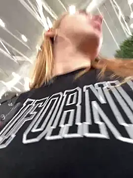 Sweet   Emily online show from September 9, 2025, 2:04 pm