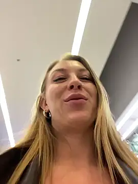 Sweet   Emily online show from November 28, 2025, 5:02 pm