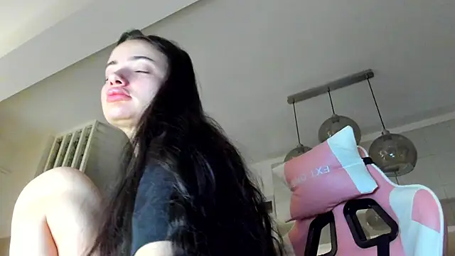 IreneVON online show from January 12, 2026, 4:19 am