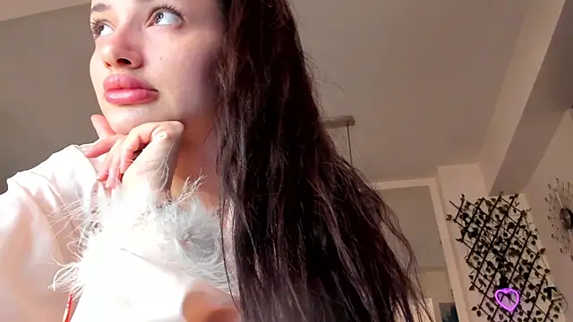 IreneVON online show from March 4, 2025, 3:26 pm