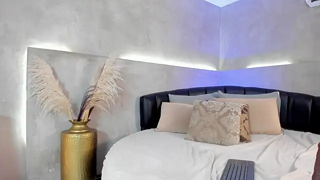 Snapshot of Nicol_Lopez_1 chatting on January 18, 2026, 12:19 pm Nicol Lopez 1 online show from January 18, 2026, 12:19 pm