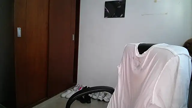 venelope1 online show from November 20, 2025, 7:58 pm