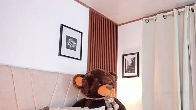 angeli sexi online show from April 2, 2026, 1:35 am